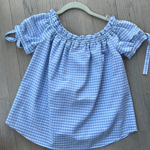 NWOT Beautiful light blue gingham top size 6 - Picture 5 of 8